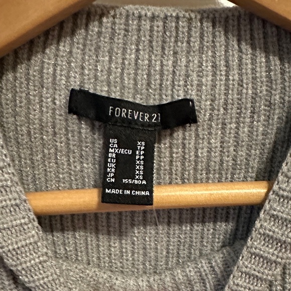 Forever 21 Gray Ribbed Muscle Tee - Picture 3 of 8